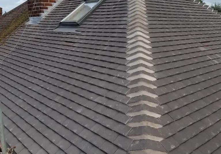 Roofing tiles